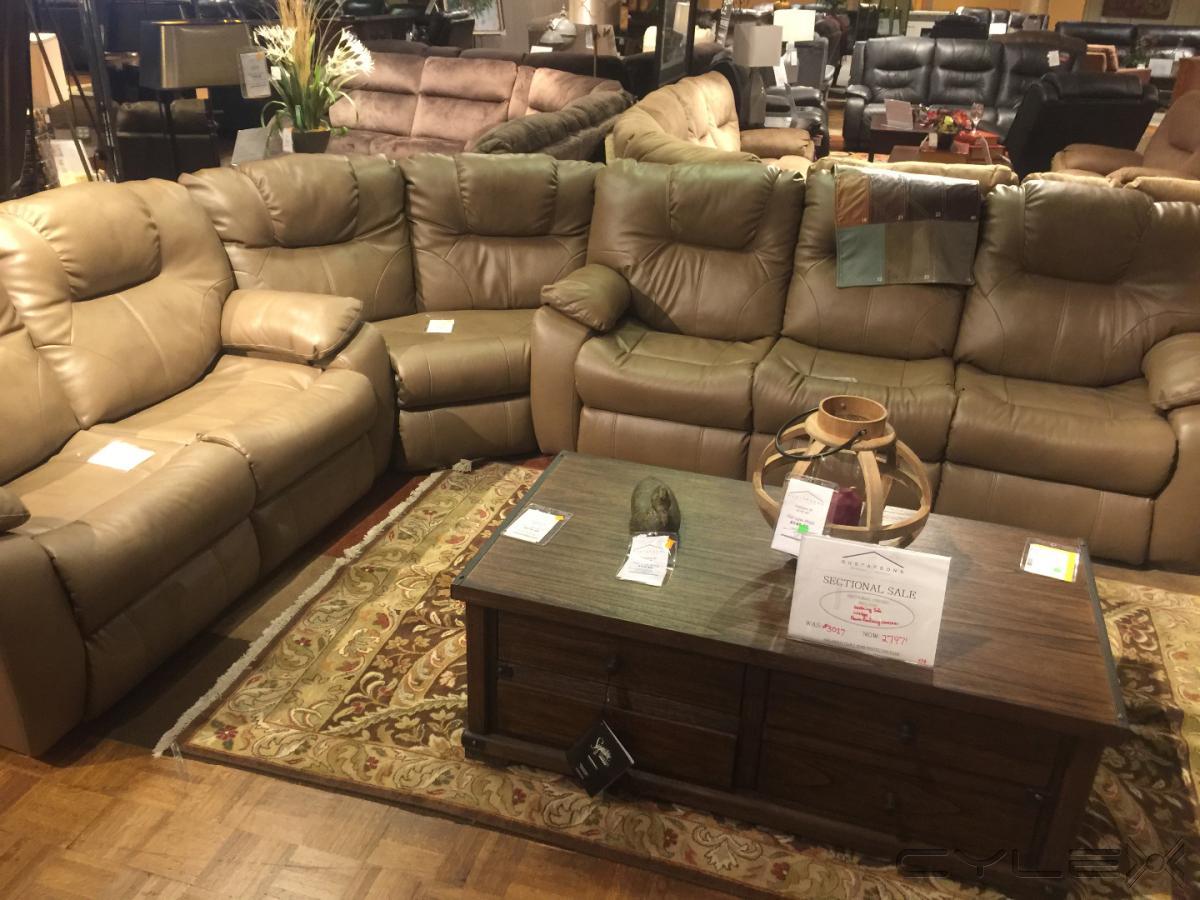 Gustafson's Furniture and Mattress, Rockford, IL, West Riverside