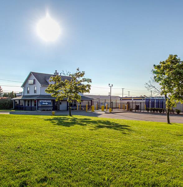 iStorage CLINTON TOWNSHIP, Hall Road Cylex Local Search